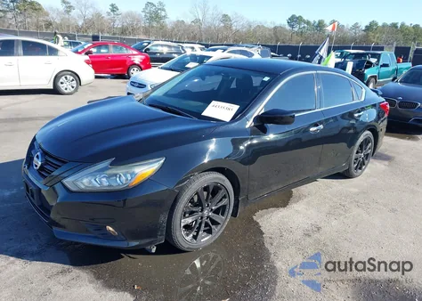 2018 Nissan Altima 2.5 Sr z USA, uszkodzony, nr VIN 1N4AL3AP8JC475426